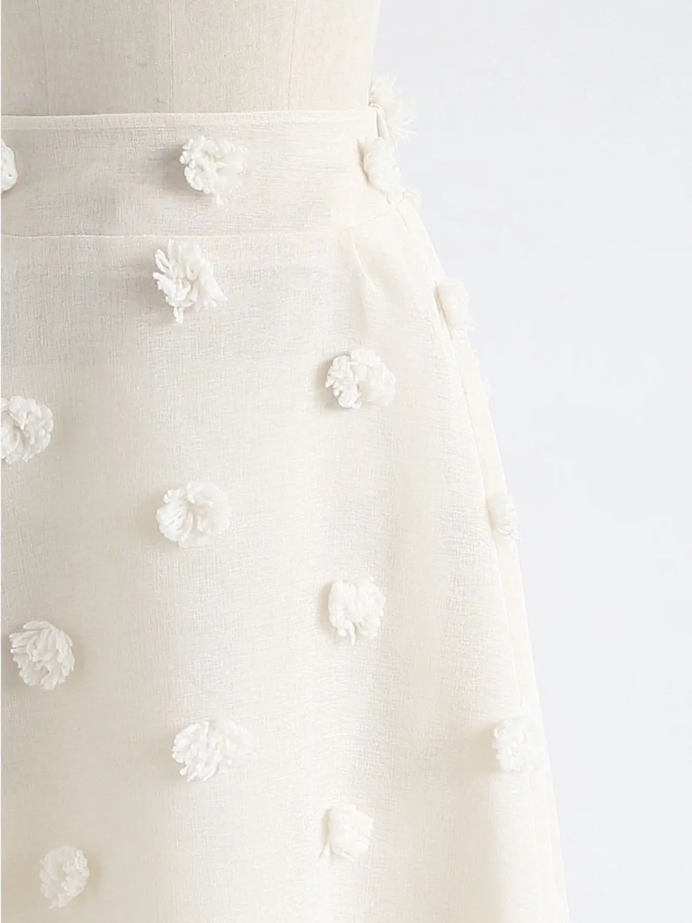Chicwish Cream Midi Skirt with 3D Floral Detail BRAND NEW WITHOUT TAG